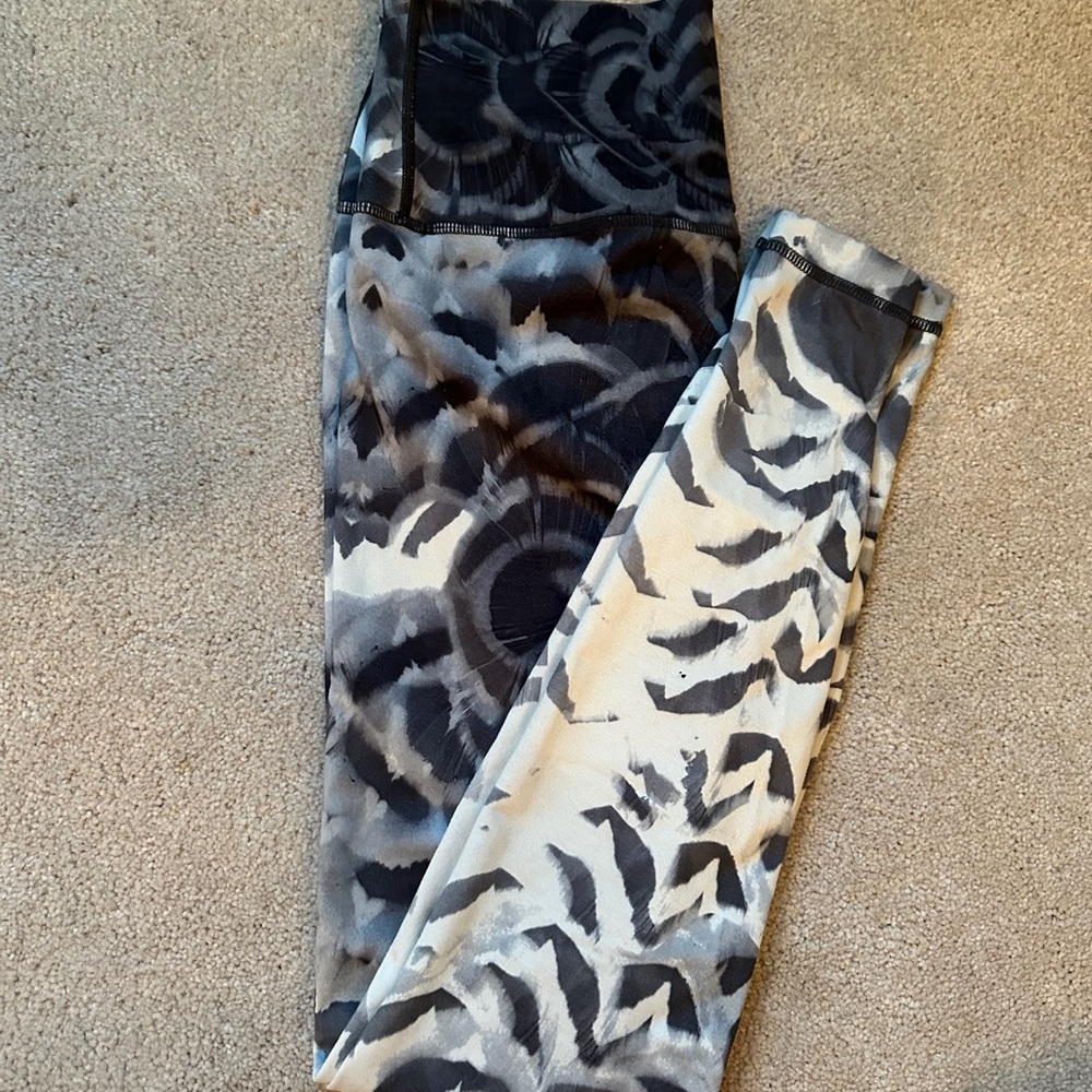 Lululemon Leggings 28”